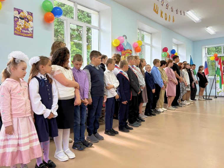 В Барятинских школах прозвенели Последние звонки.